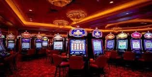 Filipino player enjoying live dealer casino games on ez2 platform